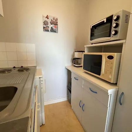 Apartment Cosy Proche Avec Balcon Et Vue - Fr-1-224c-48