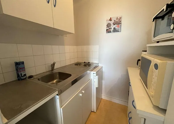 Cosy Proche Avec Balcon Et Vue - Fr-1-224c-48 Appartement