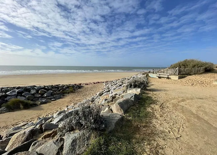 Cosy Proche Avec Balcon Et Vue - Fr-1-224c-48 *